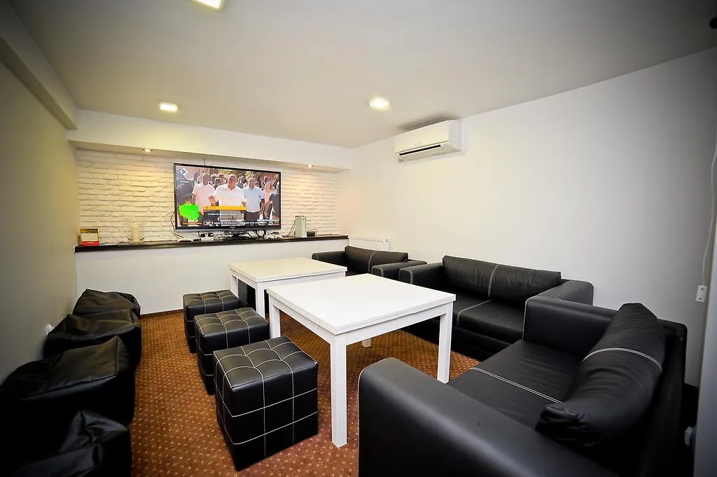 World Hostel - Old Town 格但斯克